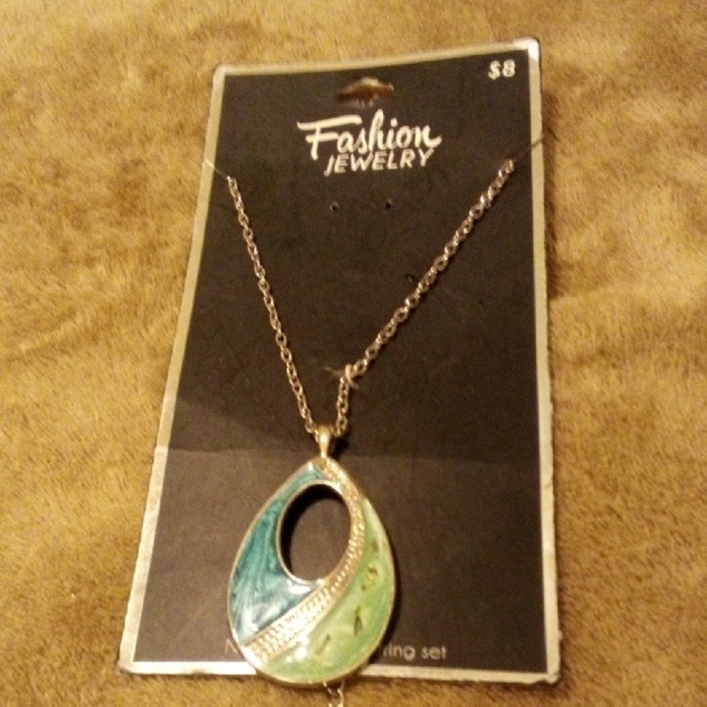 Fashion Jewelry Pendant Necklace - Aqua and Lime